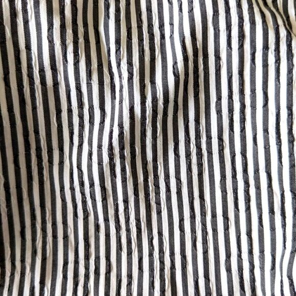 $5 Item! Zara NWOT XS Striped Floral Puffed Sleeve Ruched Front Back Zip Blouse - Picture 7 of 7